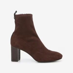 NWOT Donal Pliner Cattie Boot